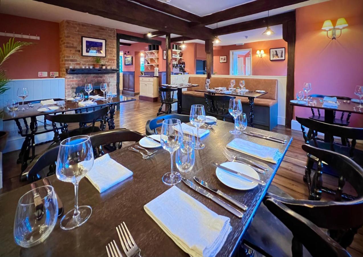 The Kings Head Otel Dorking Dış mekan fotoğraf