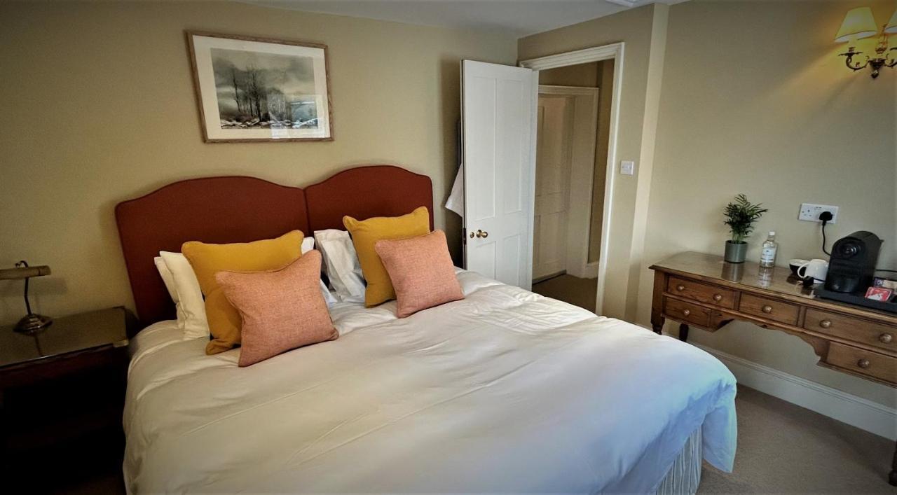 The Kings Head Otel Dorking Dış mekan fotoğraf
